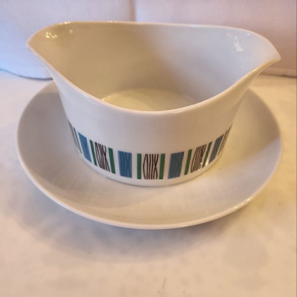 Vintage Pristine Harmony House "Scandia" Fine China Gravy Boat MCM 60s